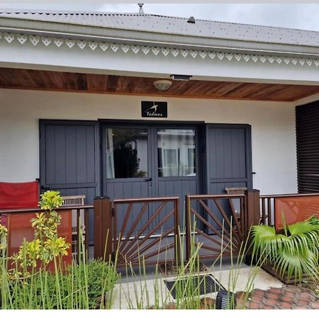 Chambres Et Tables D'Hote Du Voyageur La Plaine des Palmistes Bagian luar foto