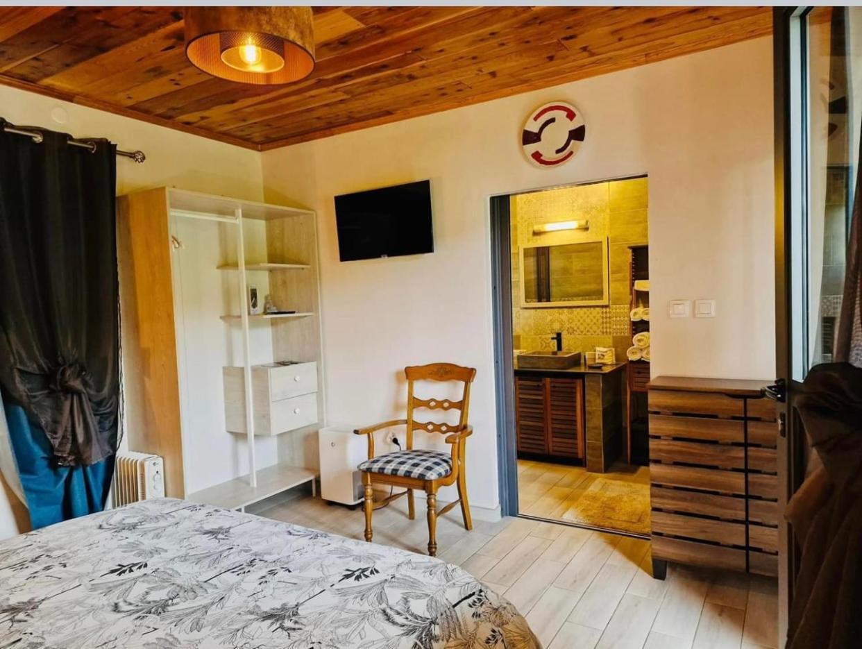 Chambres Et Tables D'Hote Du Voyageur La Plaine des Palmistes Bagian luar foto